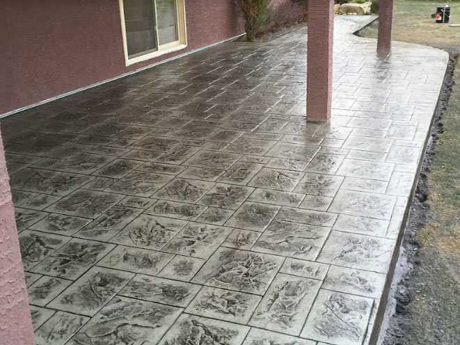 10-patriarch-construction-calgary-concrete-contractors-conrich-patio-stamped-roman-slate-1