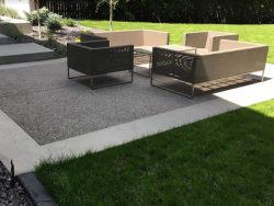 4-patriarch-construction-calgary-concrete-contractors-willowfern-patio-staircase-exposed-aggregate-after-2