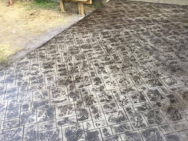 6-patriarch-construction-calgary-concrete-contractors-auburn-bay-patio-stamped-roman-slate-4