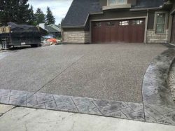 8-patriarch-construction-calgary-concrete-contractors-willow-park-driveway-exposed-aggregate-stamped-borders-after