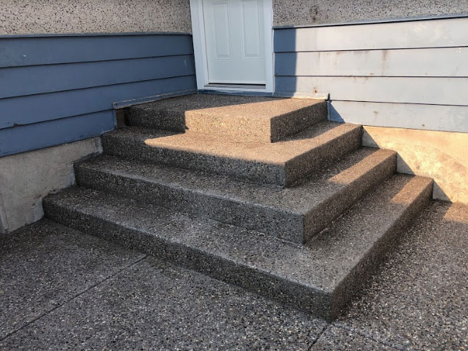 9-patriarch-construction-calgary-concrete-contractors-glenbrook-exposed-aggregate-sidewalk-steps-staircase-after-1